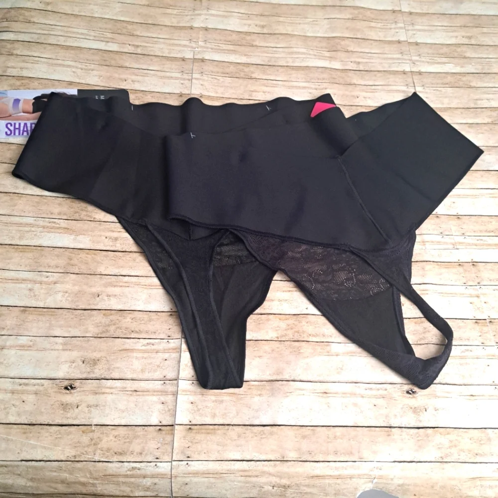 Maidenform bundle three